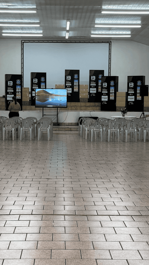 Entrega da Bibliotecno para as escolas de Panambi/RS