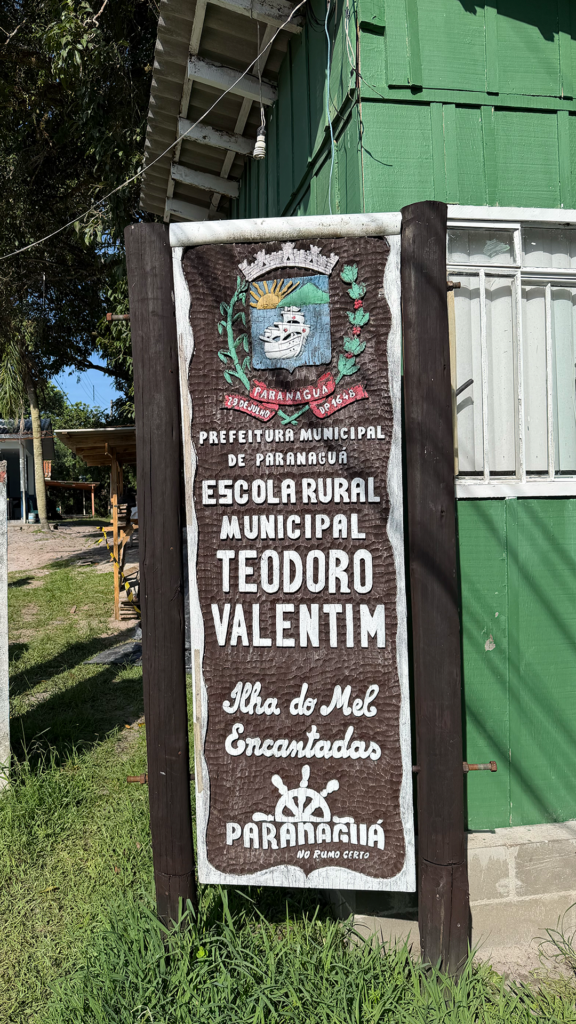 Ilha do Mel : PR - Colégio Estadual de Campo Felipe Valentim - 1